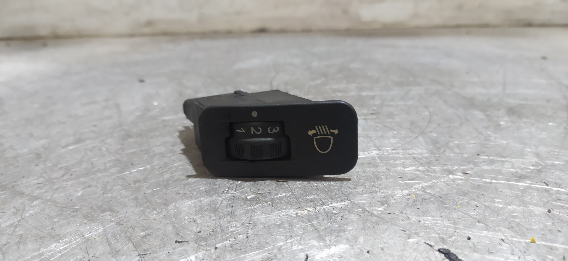 PEUGEOT 206 1 generation (1998-2009) Headlight Switch Control Unit 19256991 20087204