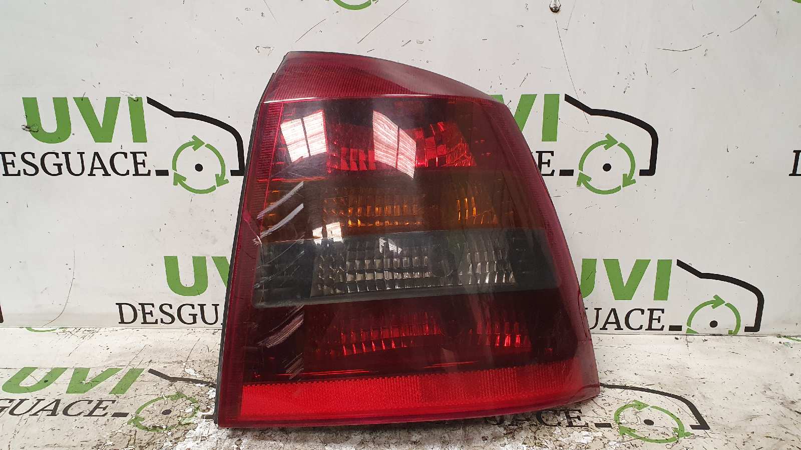 OPEL 323 BA (1994-2000) Rear Right Taillight Lamp 13117093 25906223