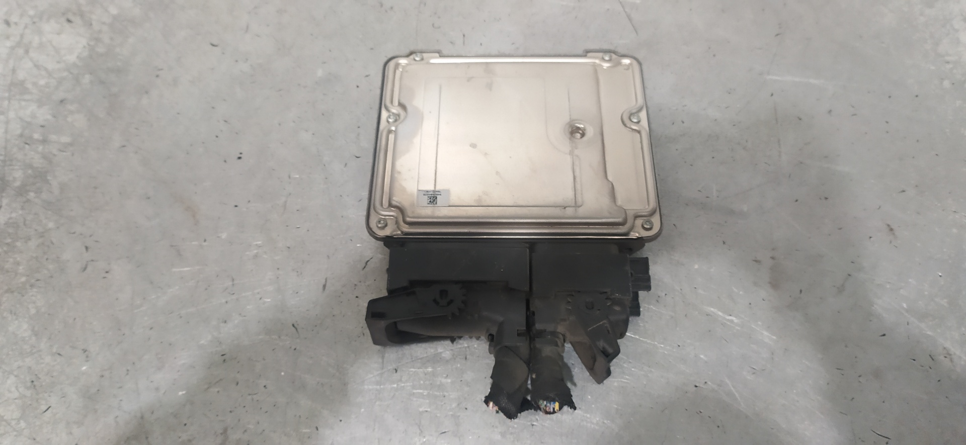 OPEL Insignia A (2008-2016) Engine Control Unit ECU 55576906, 0281017105 20120701