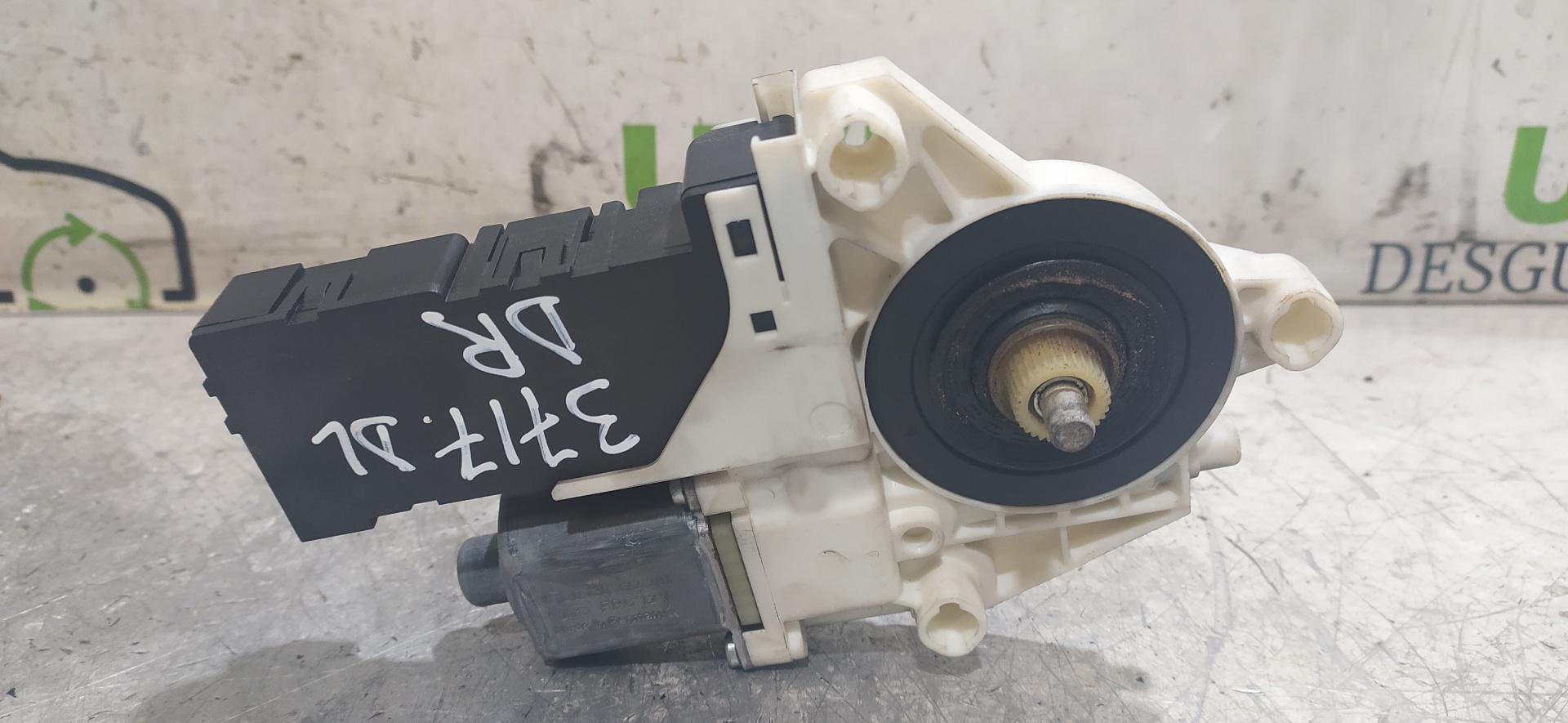 VAUXHALL 407 1 generation (2004-2010) Front Right Door Window Control Motor 0130822201 20048763