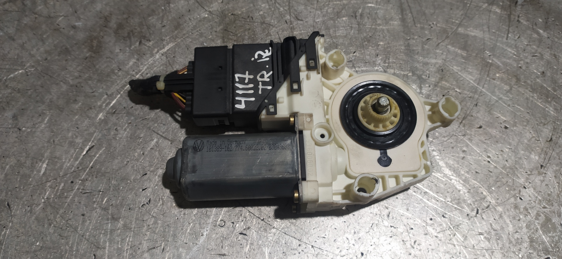 NISSAN Toledo 2 generation (1999-2006) Rear Left Door Window Control Motor 1C0959811A 20089192