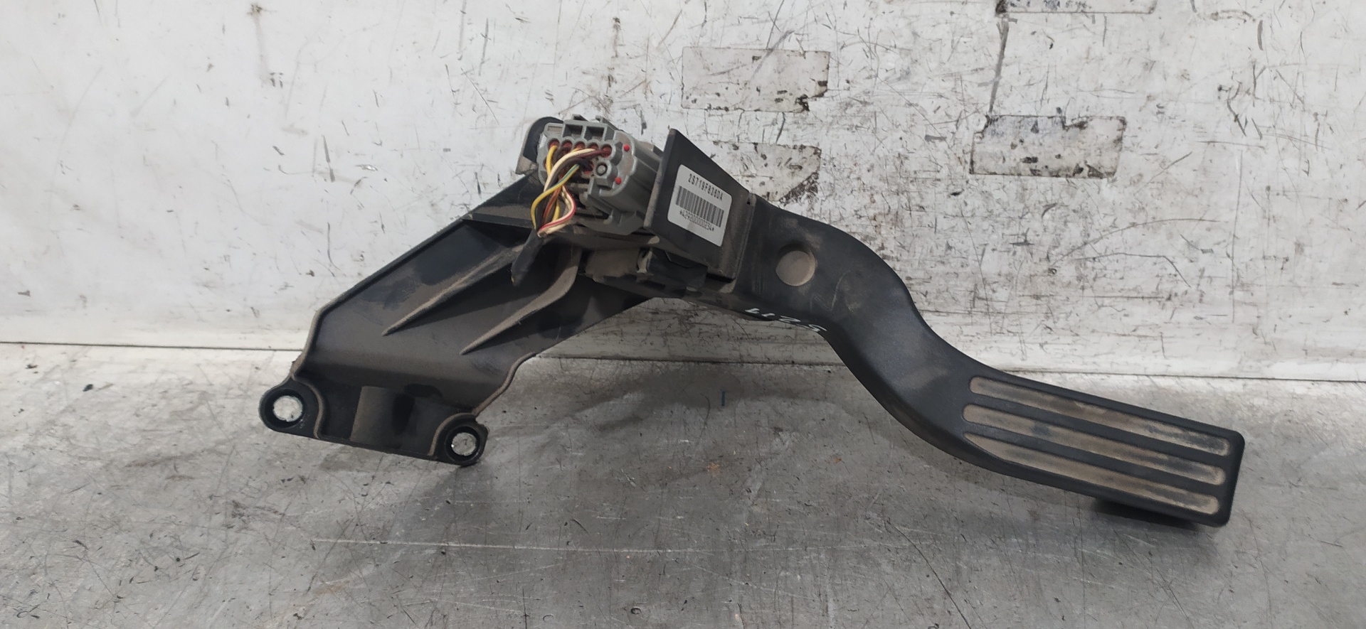 FORD Mondeo 3 generation (2000-2007) Akseleratoriaus (gazo) pedalas 2S719F836DA 25967497