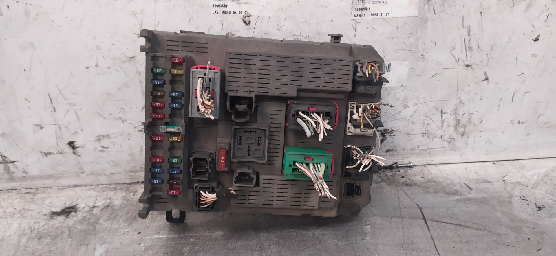 CITROËN C5 1 generation (2001-2008) Fuse Box 9649301580 25915561