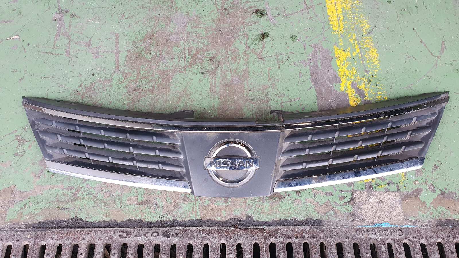 NISSAN Tiida C11 (2004-2014) Radiator Grille 62310EC80A 19977387