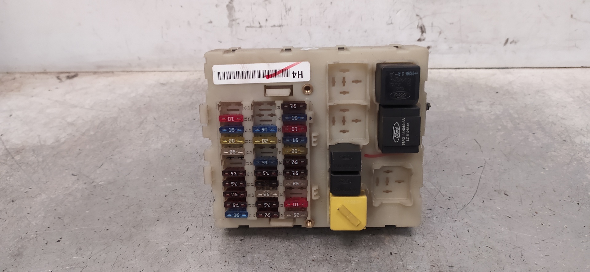 FORD Focus 1 generation (1998-2010) Fuse Box 98AG14K150AF 20105850