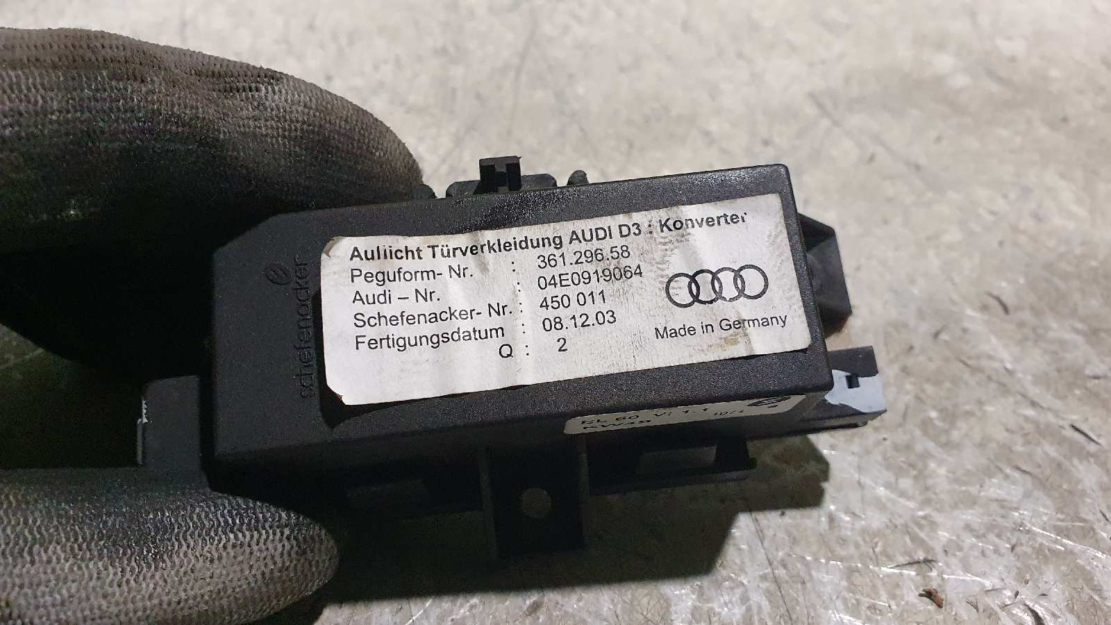 AUDI A8 D3/4E (2002-2010) Andre kontrolenheder 04E0919064,36129658 25906996