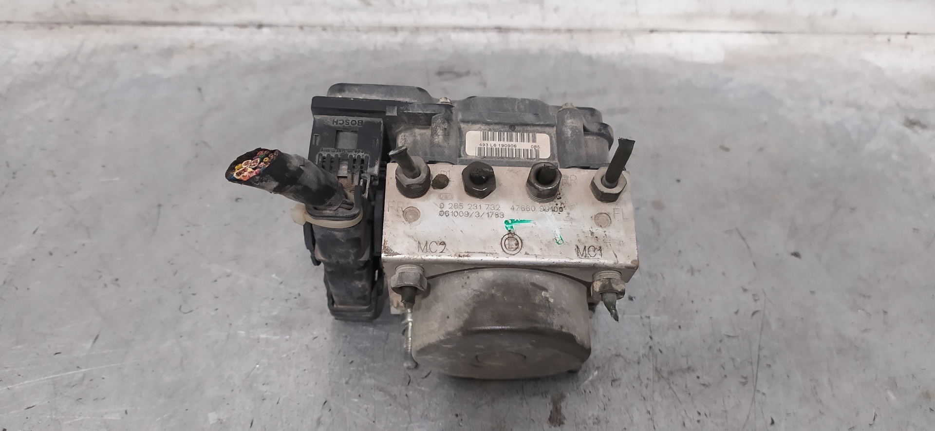 NISSAN Note 1 generation (2005-2014) ABS Pump 0265231732 24867814