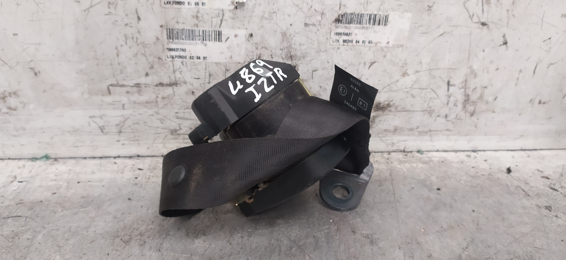 NISSAN Micra K12 (2002-2010) Rear Left Seatbelt 88845AX311, 33048808 23389245