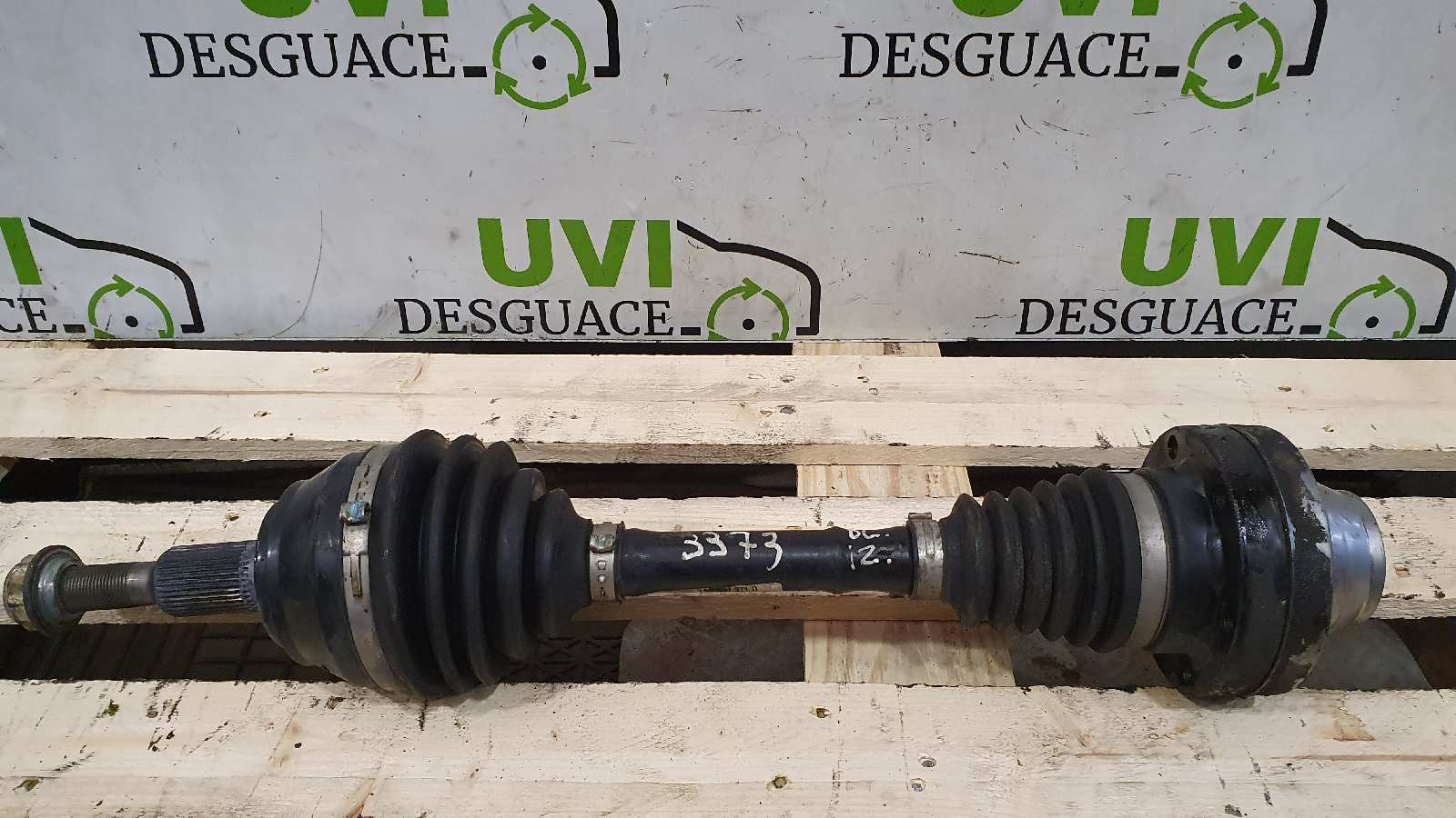 VOLKSWAGEN Touareg 1 generation (2002-2010) Arbre de transmission avant gauche 7L6407271D 19989228