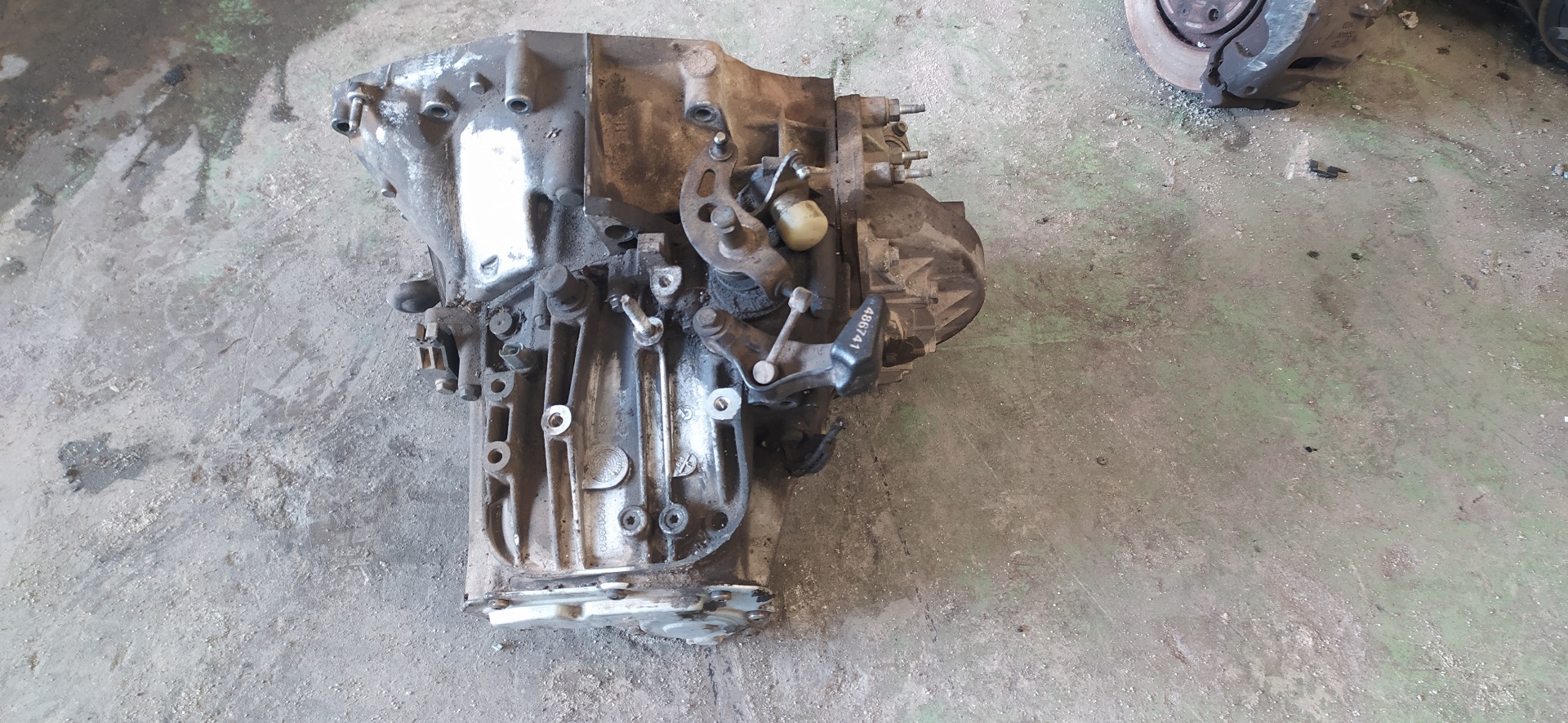 IVECO 307 1 generation (2001-2008) Gearbox 20MB10,9642019610 20094022