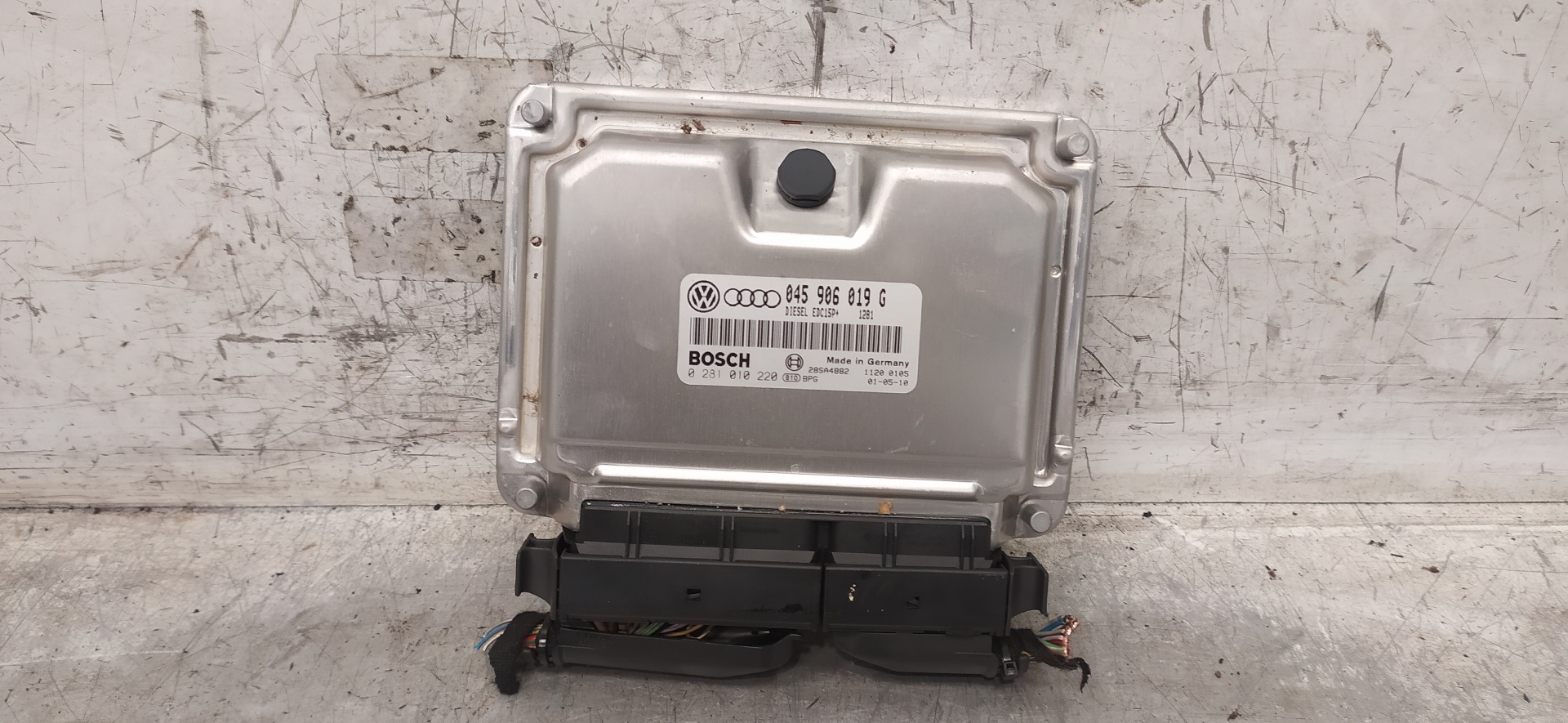 AUDI A2 8Z (1999-2005) Engine Control Unit ECU 045906019G,0281010220 25967247