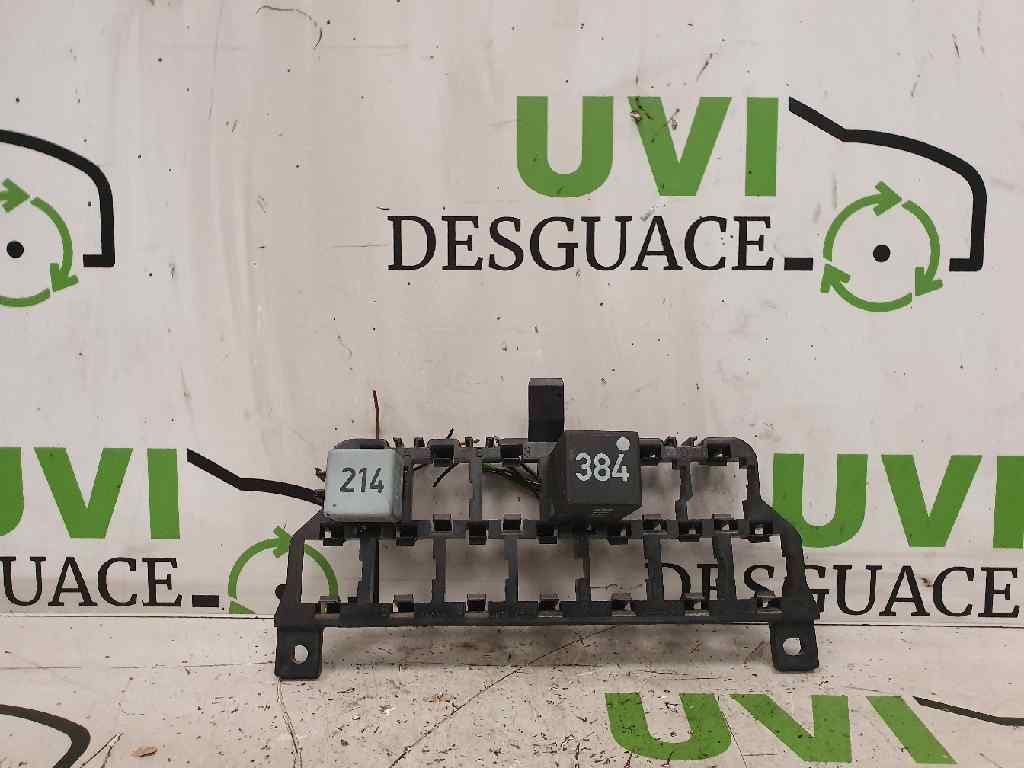 VOLKSWAGEN Passat B5 (1996-2005) Fuse Box 8D0919578, 443951253K 19957994