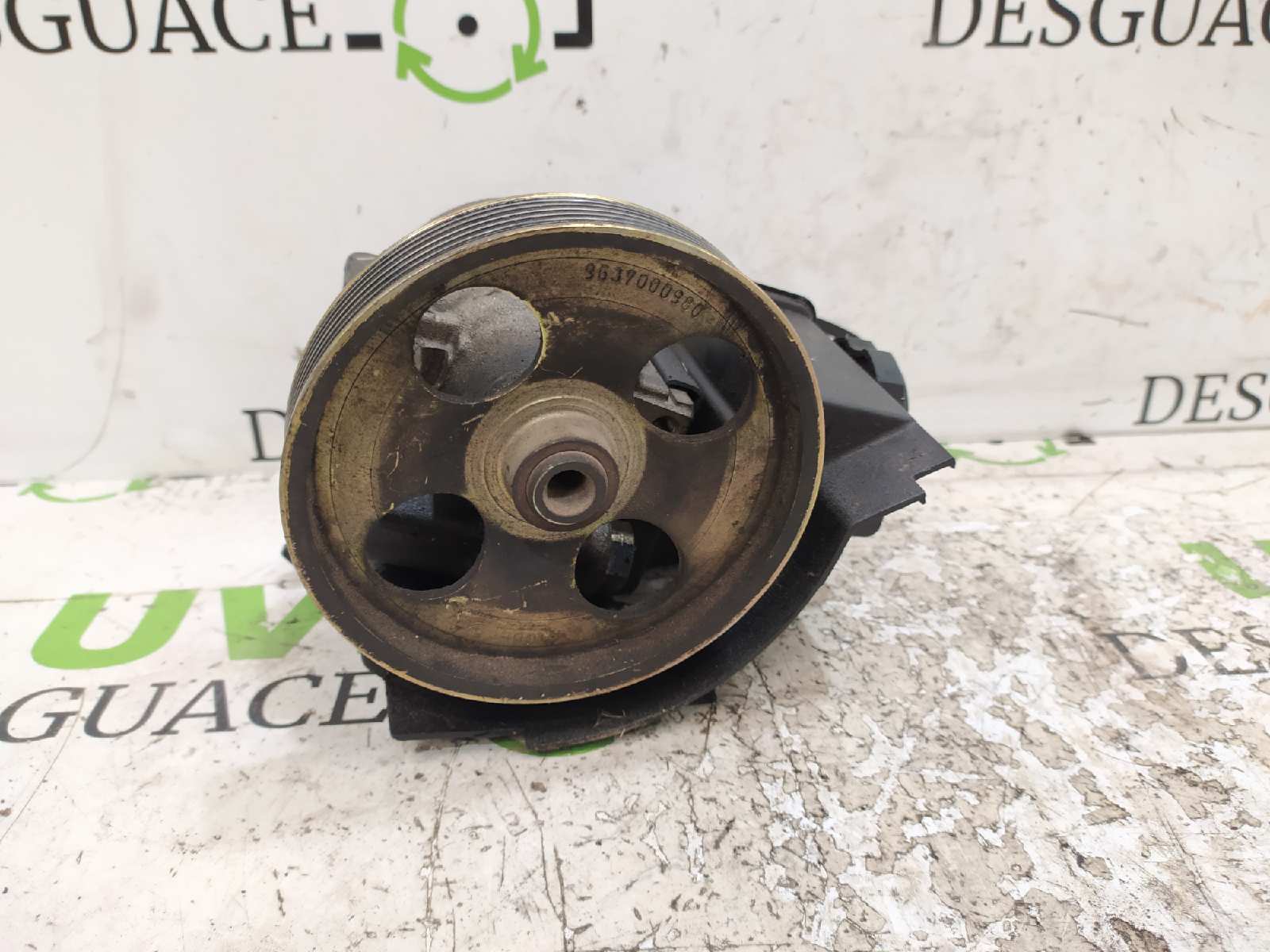 PEUGEOT 206 1 generation (1998-2009) Power Steering Pump 9639726780, 26079835QM, 26079884 19977236