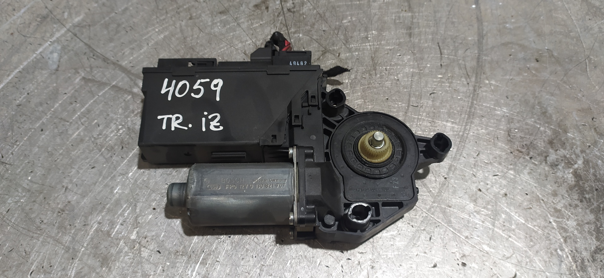 AUDI A4 B6/8E (2000-2005) Rear Left Door Window Control Motor 0130821767, 8E0959801, 5WK49204ABF 20086228