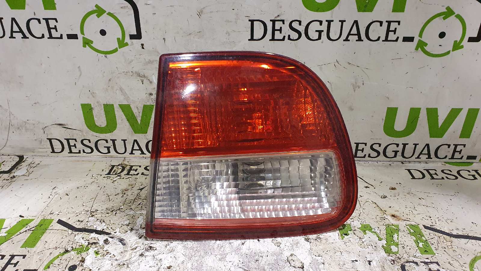 NISSAN Bakre höger bakljuslampa 1M6945092B 25906444