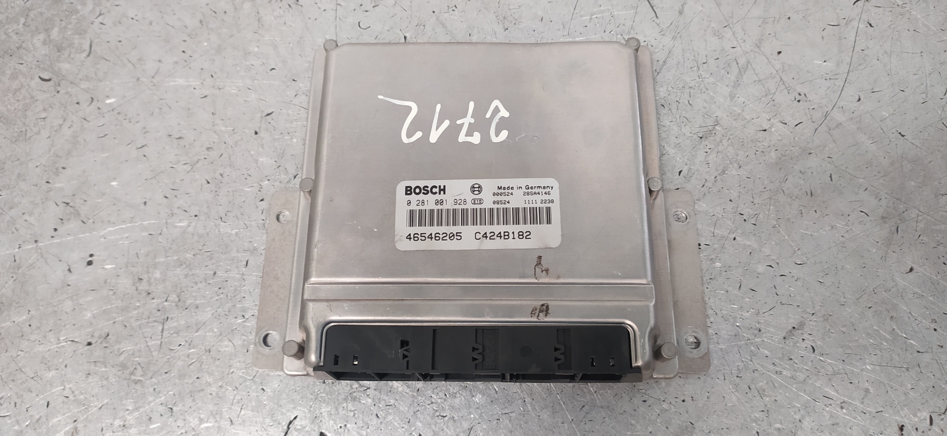 VAUXHALL Блок за управление на двигателя ECU 46546205, C424B182 20104777