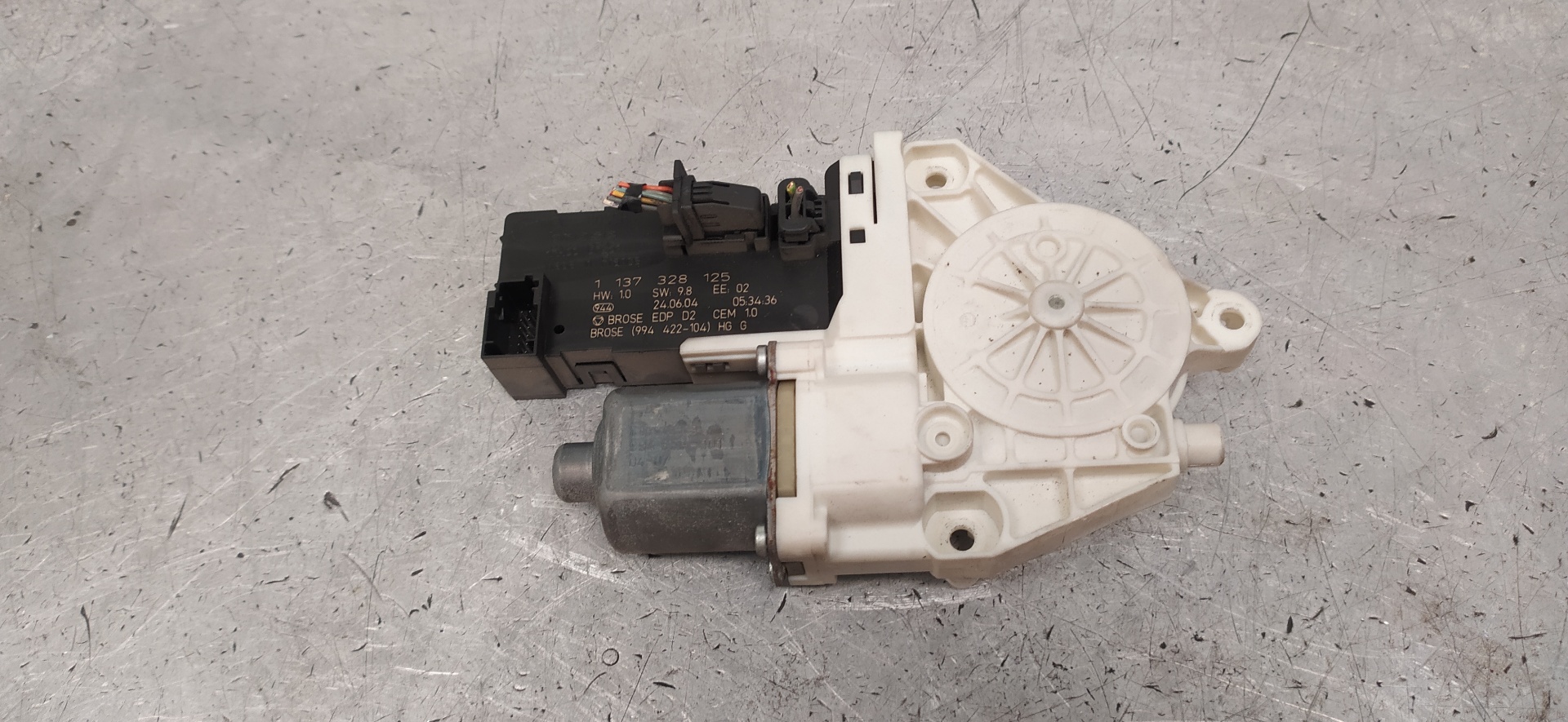 VAUXHALL 407 1 generation (2004-2010) Front Left Door Window Regulator Motor 1137328125 20104103