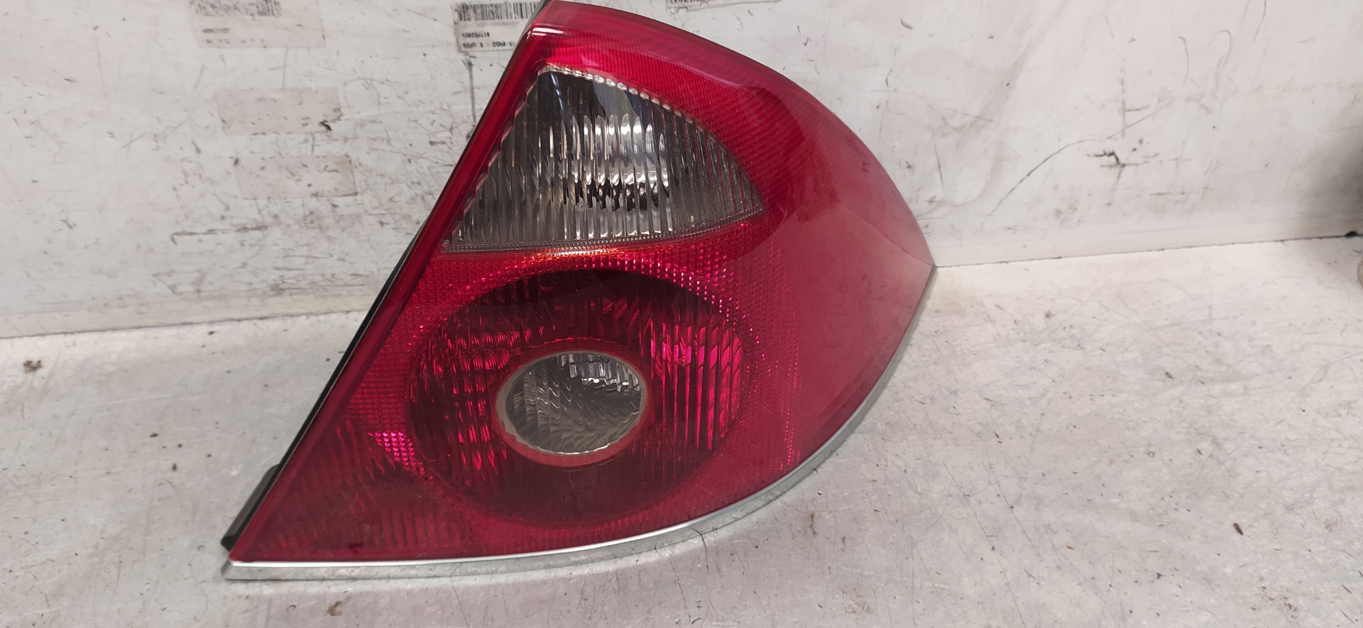 FORD Mondeo 3 generation (2000-2007) Rear Right Taillight Lamp 25966906