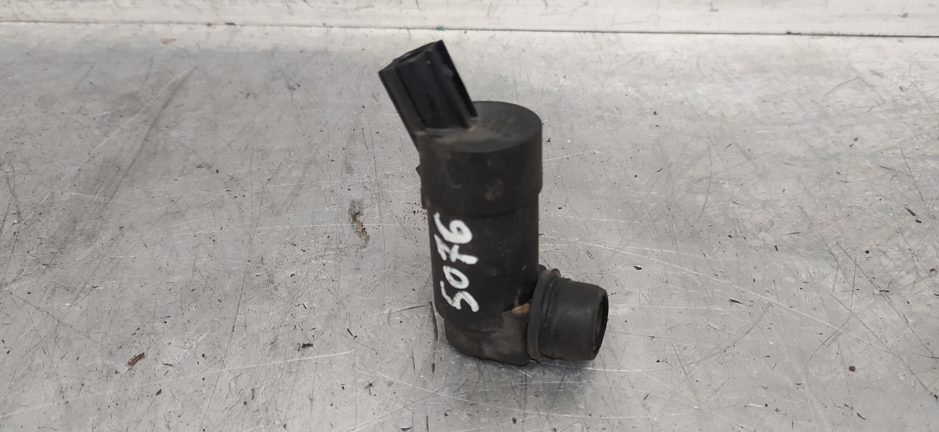 FORD Mondeo 3 generation (2000-2007) Moteur de réservoir de laveuse 1S7117K624DD 25967080