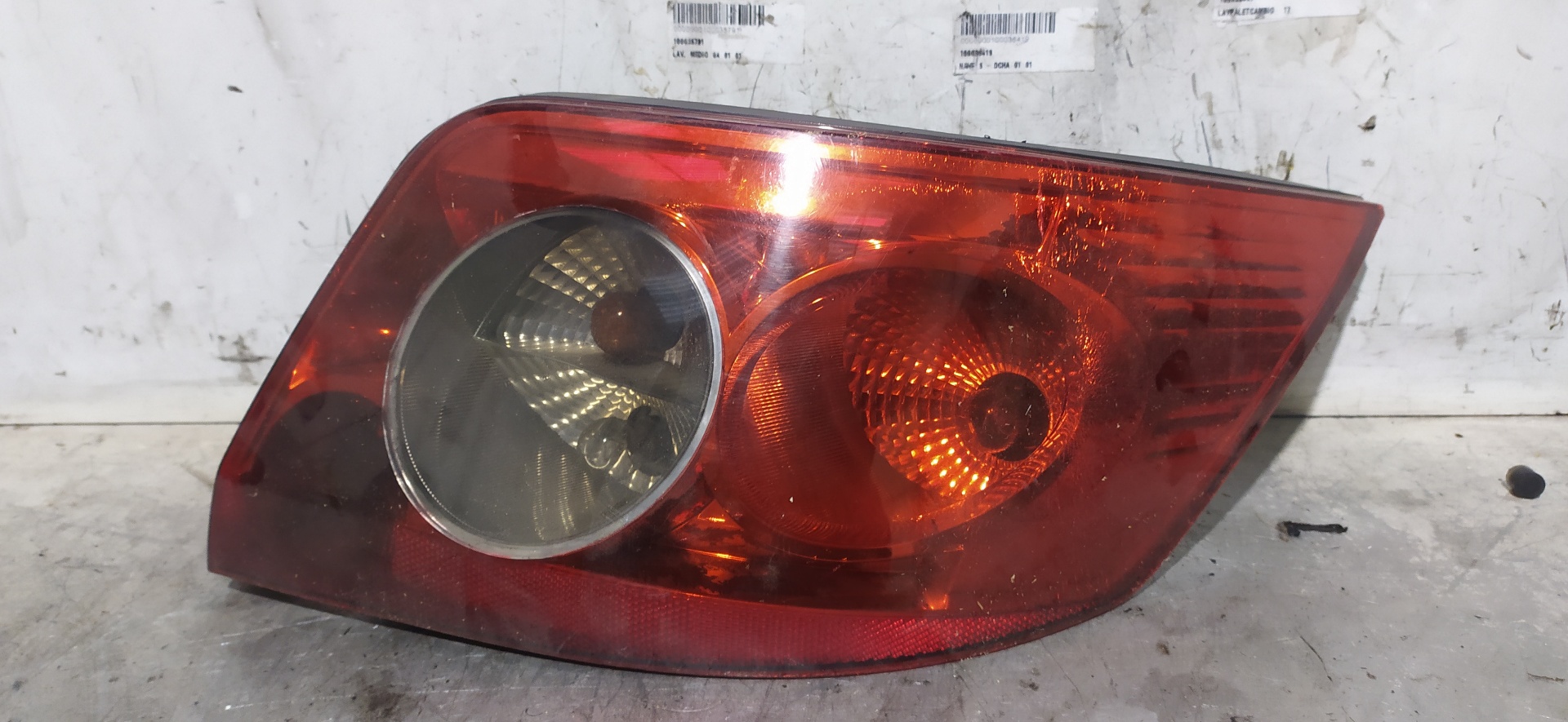 RENAULT Megane 2 generation (2002-2012) Rear Right Taillight Lamp 8200142687 23390462