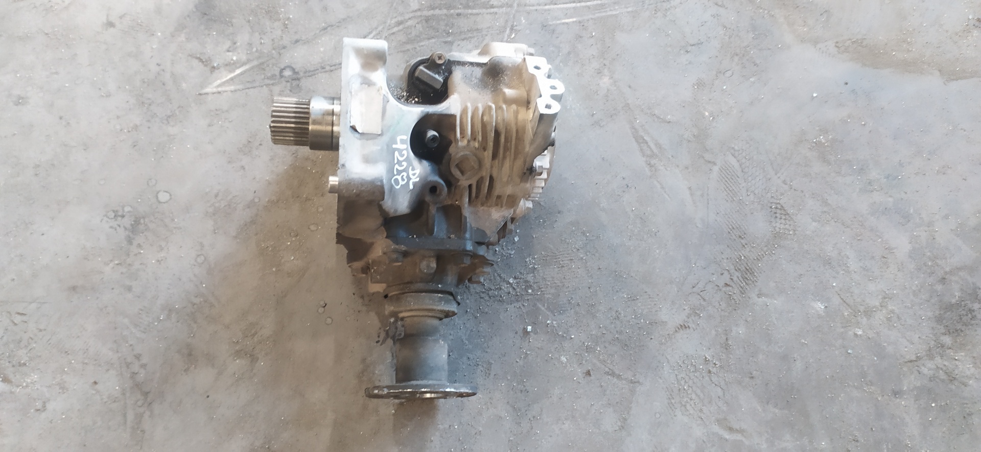 NISSAN X-Trail T30 (2001-2007) Front Transfer Case 8H510 20111599