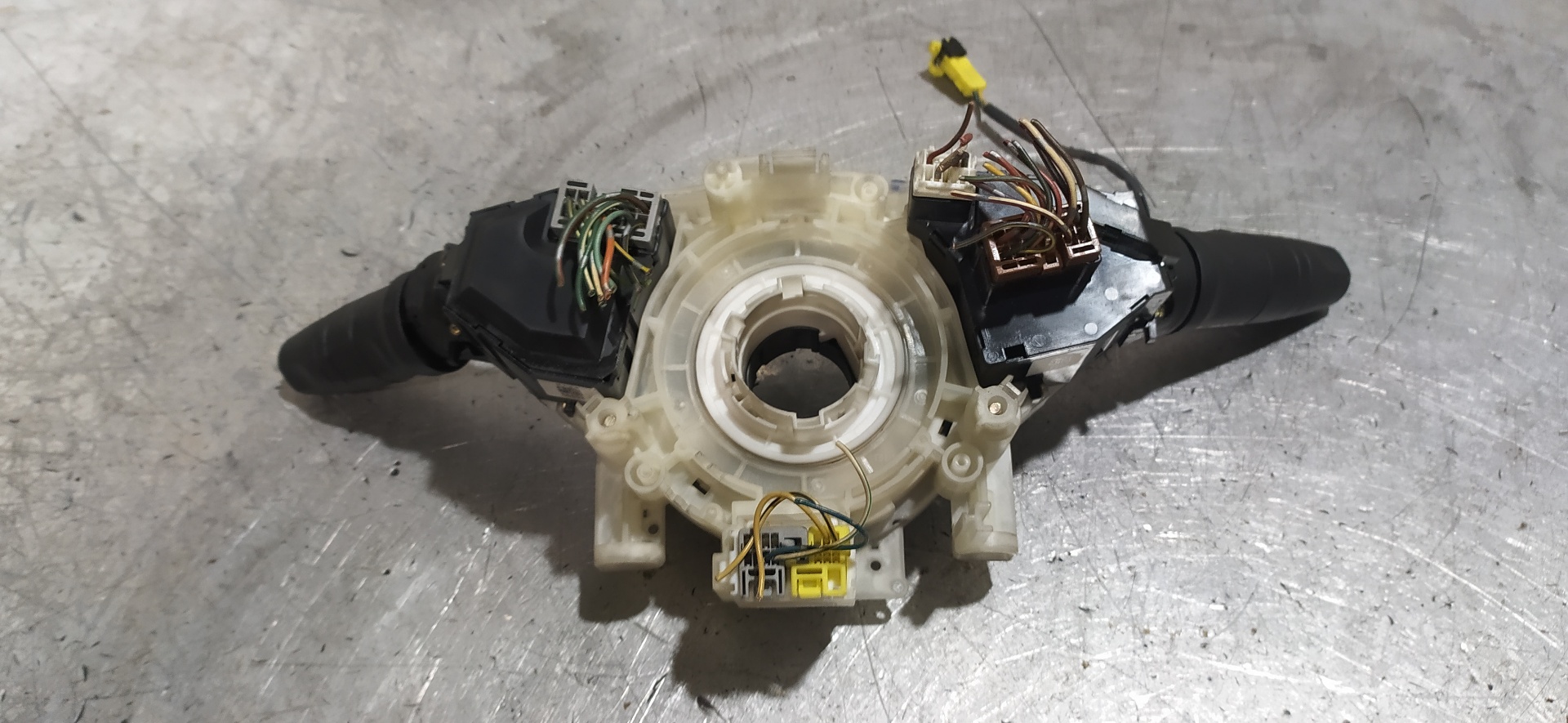 NISSAN Almera N16 (2000-2006) Commutateurs 25540,AV600 25909779