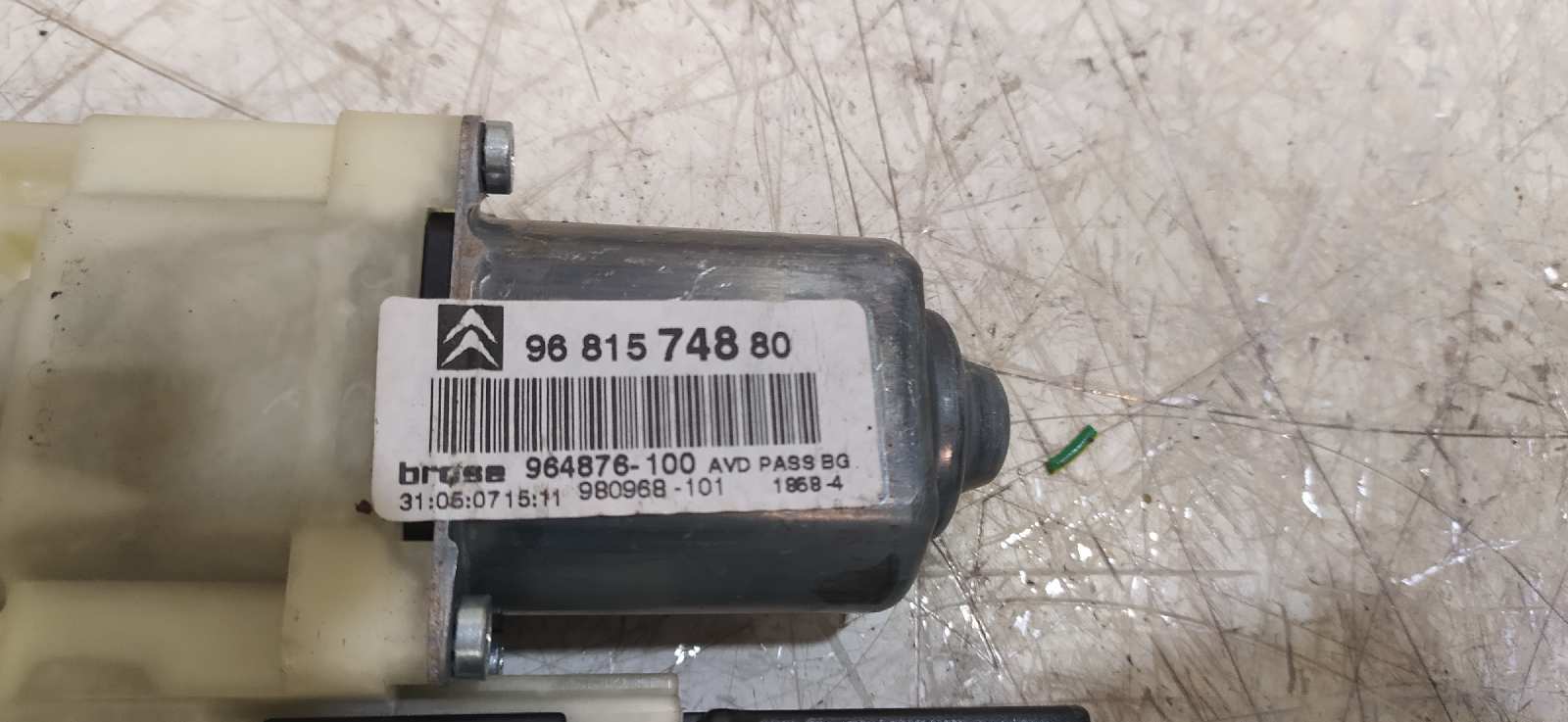 CITROËN C4 1 generation (2004-2011) Front Right Door Window Control Motor 9681574880, 964876100 20016575