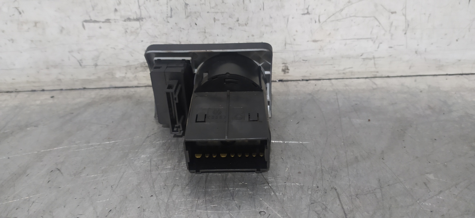 AUDI A6 C5/4B (1997-2004) Headlight Switch Control Unit 4B1941531C 25966743