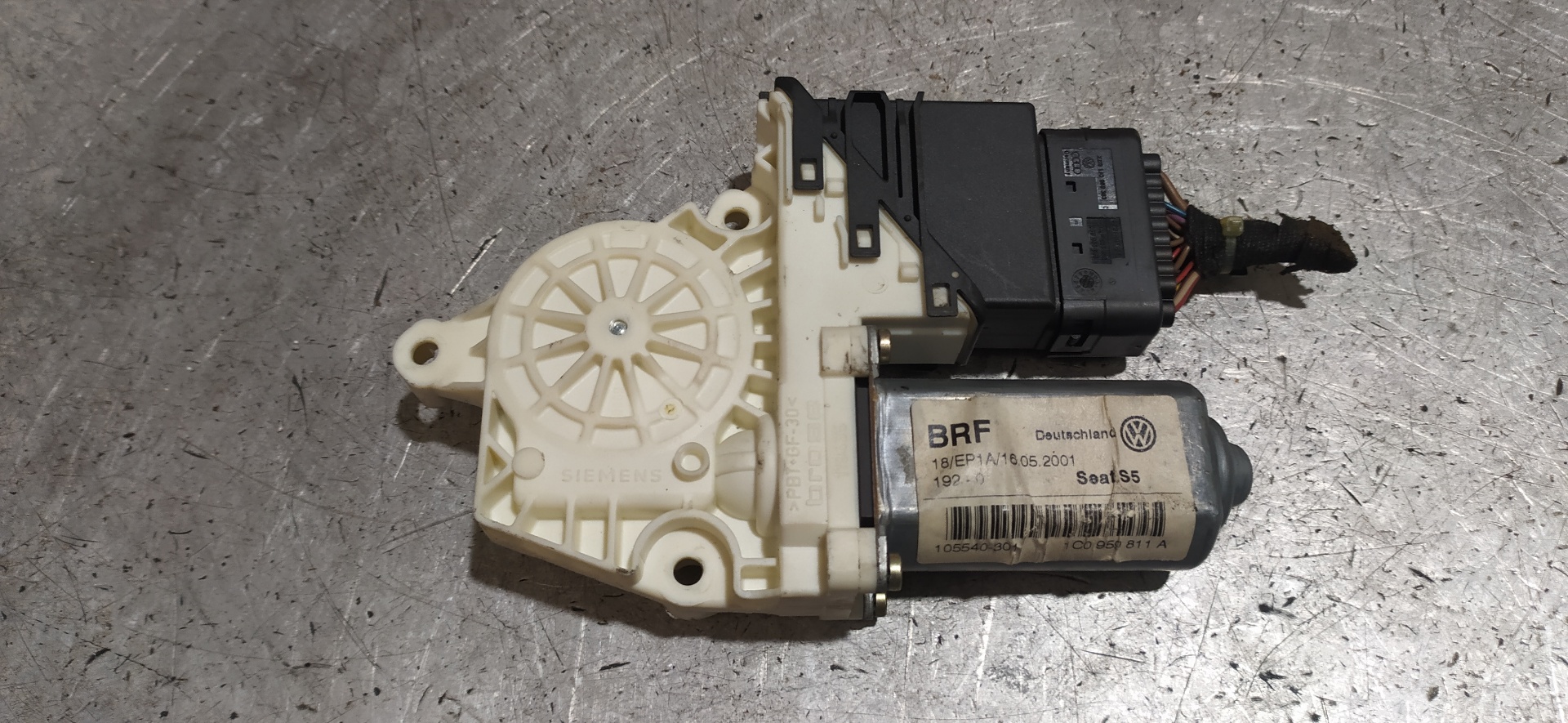 NISSAN Toledo 2 generation (1999-2006) Rear Left Door Window Control Motor 1C0959811A 20108574