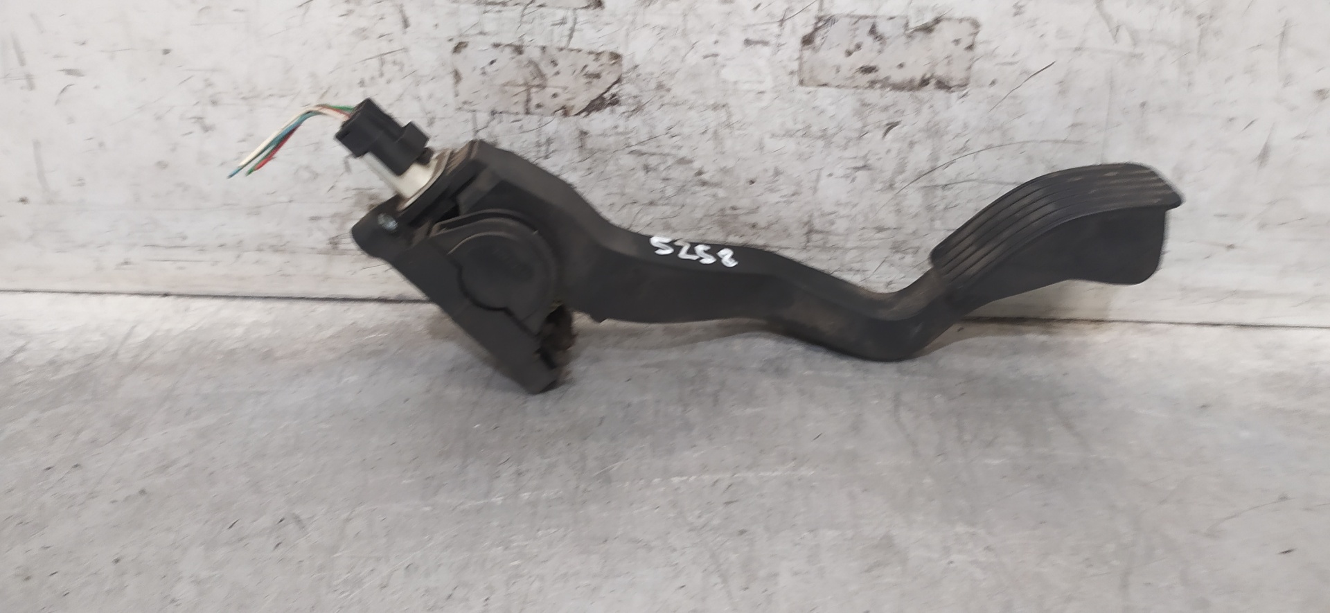 PEUGEOT 307 1 generation (2001-2008) Throttle Pedal 9646702180 25372037