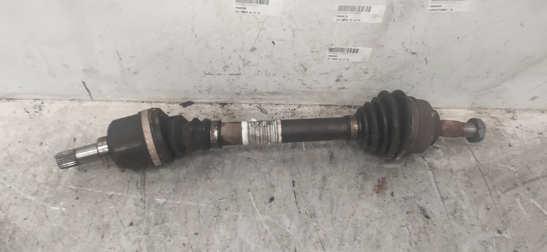 CITROËN C4 1 generation (2004-2011) Arbre de transmission avant gauche 9637117780 23362620