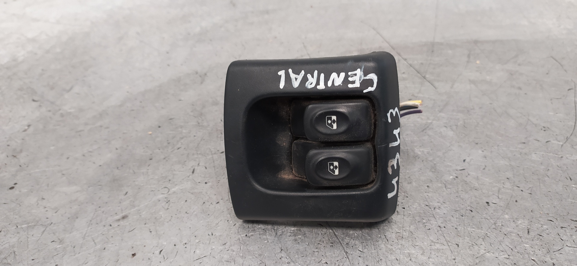 BMW Megane 1 generation (1995-2003) Front Left Door Window Switch 7700843250AT, 7700841069 20105809