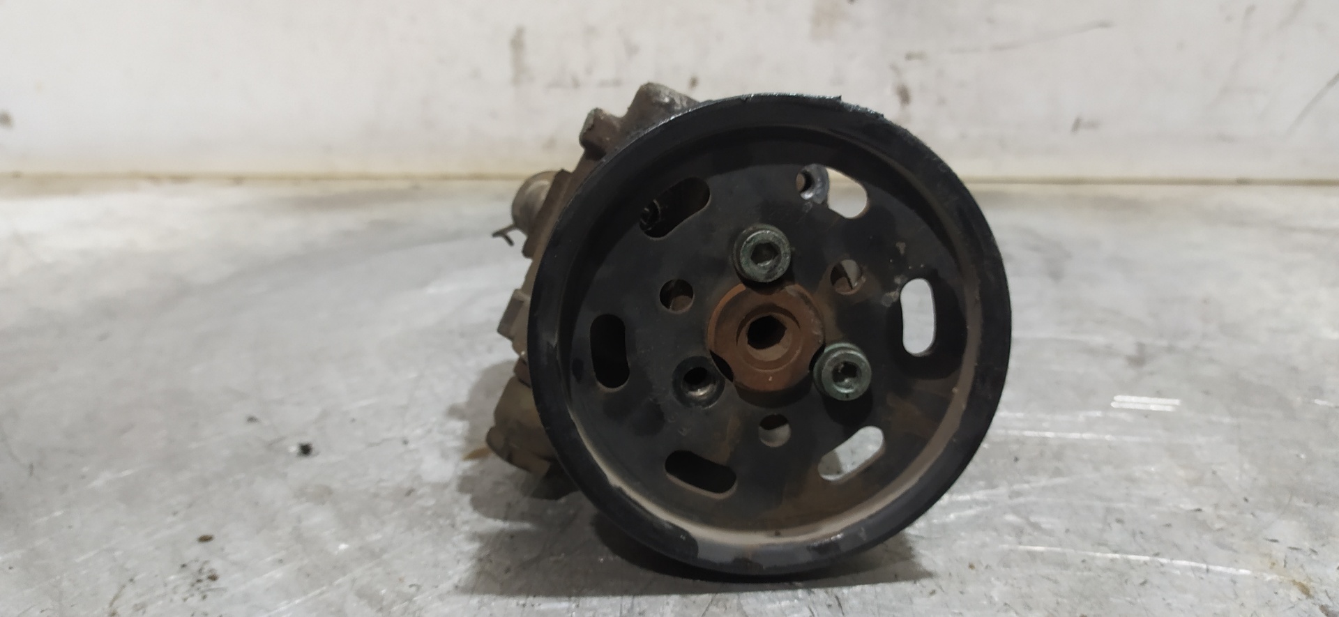 TOYOTA Corolla E120 (2000-2008) Power Steering Pump 038145255A 20111921