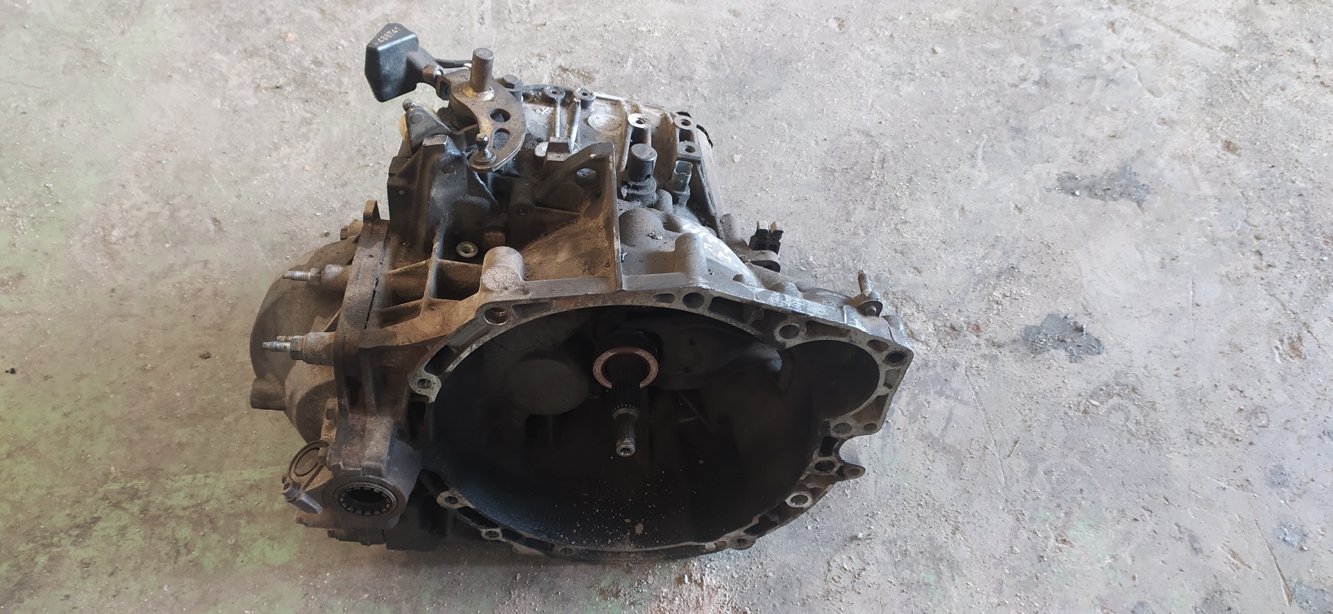 IVECO 307 1 generation (2001-2008) Gearbox 20MB10,9642019610 20094022