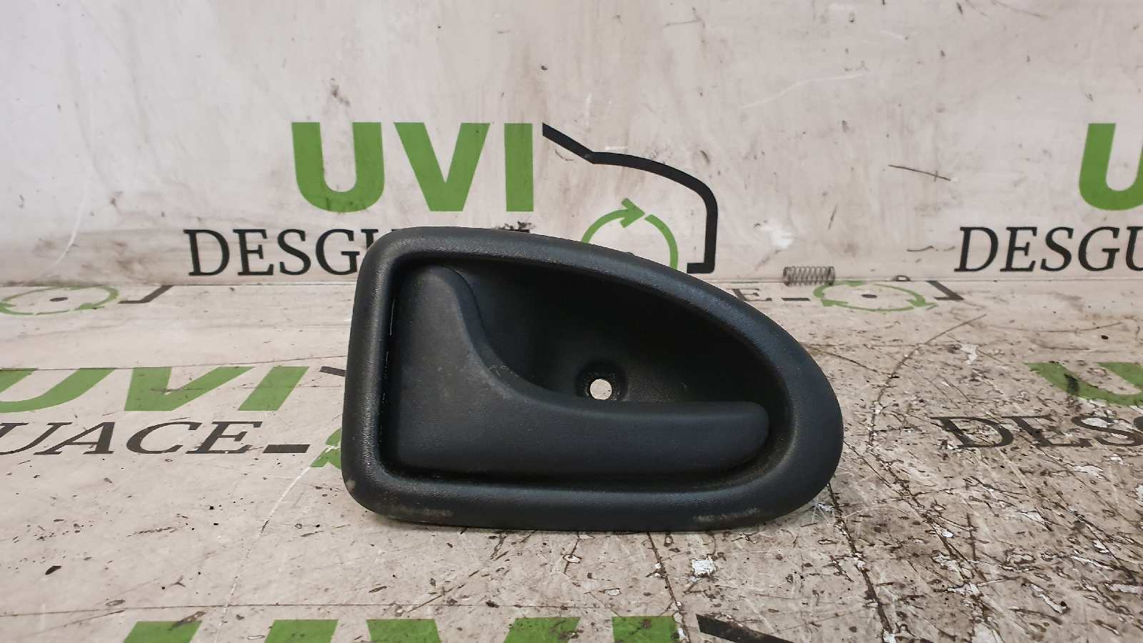 RENAULT Clio 2 generation (1998-2013) Front Left Door Interior Handle Frame 8200028994 19966301