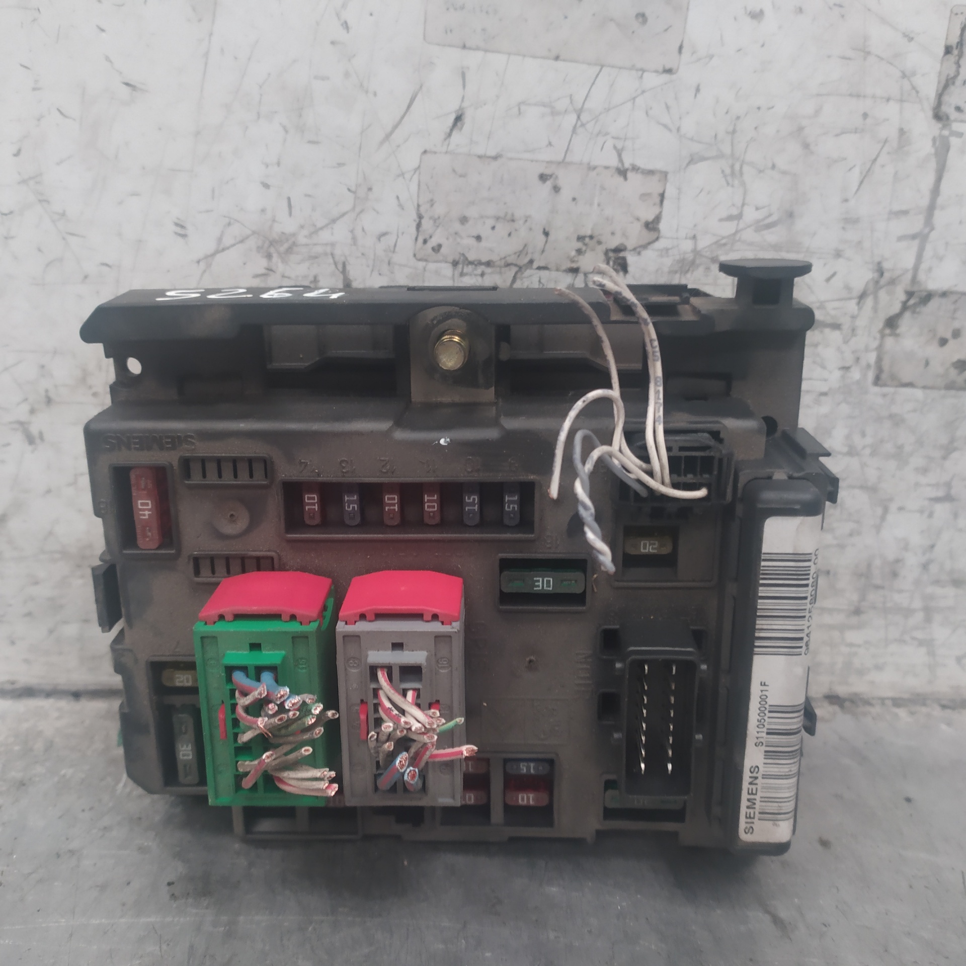 CITROËN C5 1 generation (2001-2008) Fuse Box 964125808000 25917808