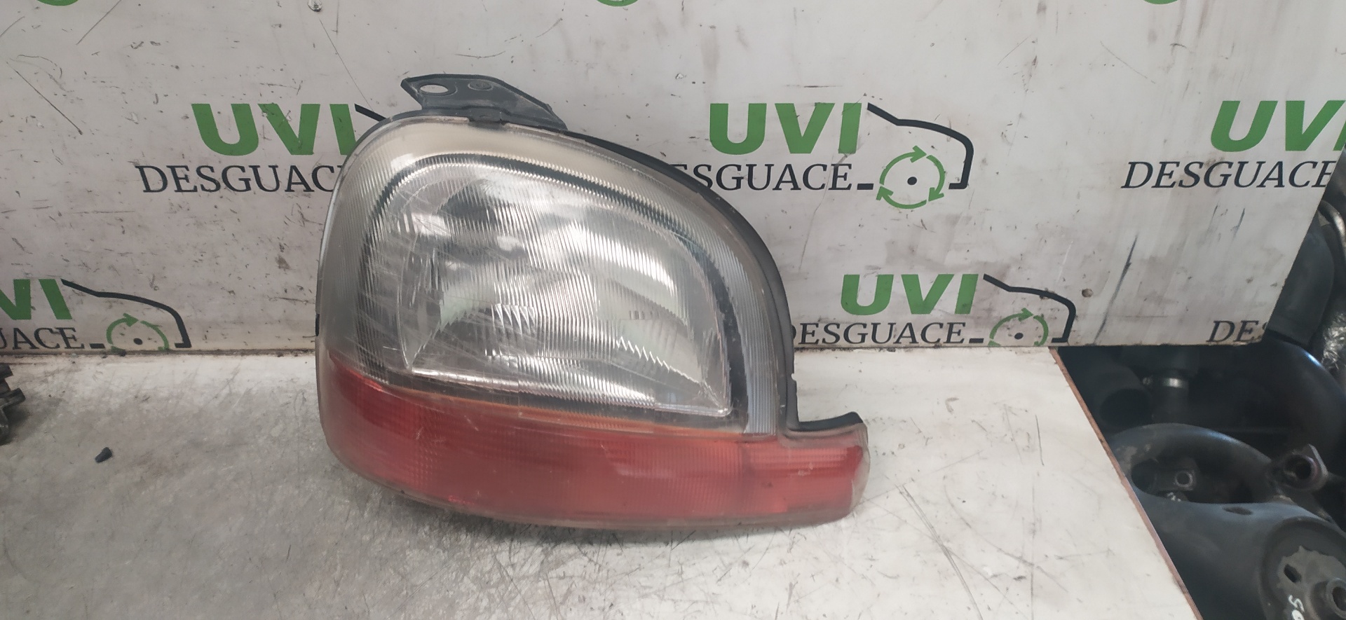 ASTON MARTIN Kangoo 1 generation (1998-2009) Front Right Headlight 20063545