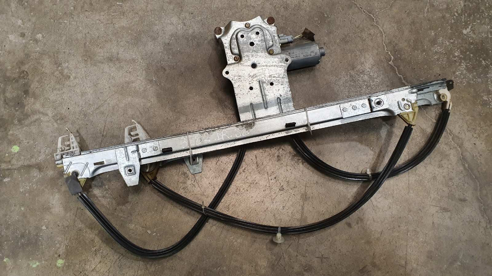 FIAT Xsara Picasso 1 generation (1999-2010) Front Right Door Window Regulator 0130821762 19977408