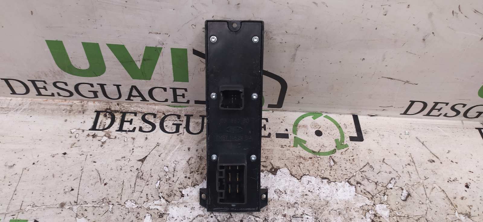 PEUGEOT Focus 2 generation (2004-2011) Front Left Door Window Switch 7M5T14529BA 20000558