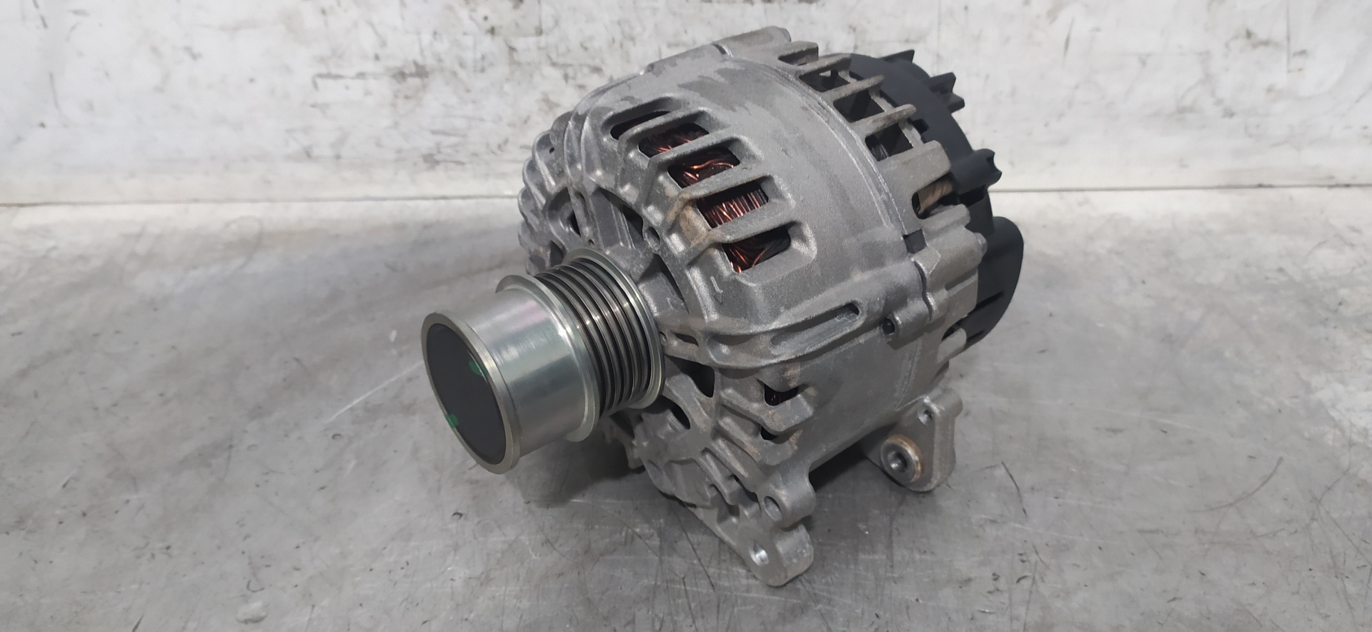 SEAT Alhambra 2 generation (2010-2021) Alternator 05E903026Q 23837963