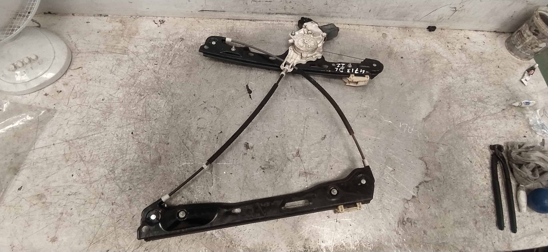 BMW 1 Series F20/F21 (2011-2020) Regulator de geam ușă stânga față 6927027 20125918