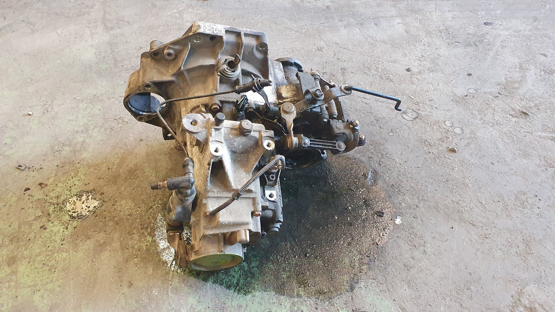 CHEVROLET Captiva 1 generation (2006-2018) Gearbox DUU 25783897