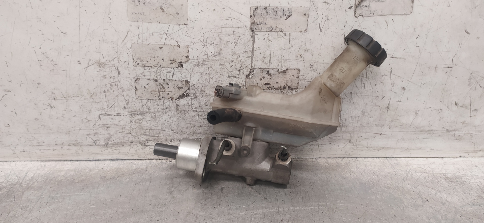 NISSAN Micra K12 (2002-2010) Bremsecylinder 25307307