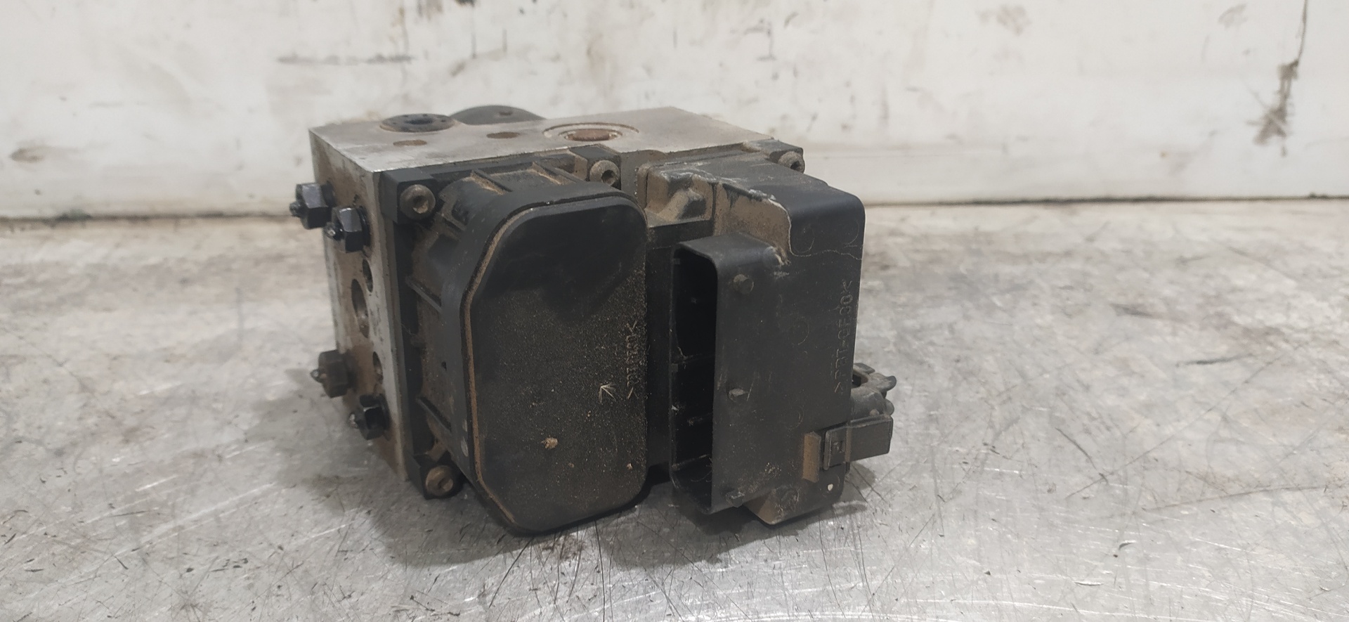 VOLKSWAGEN Passat B5 (1996-2005) ABS Pump 0265216559,8E0614111AB 20076579