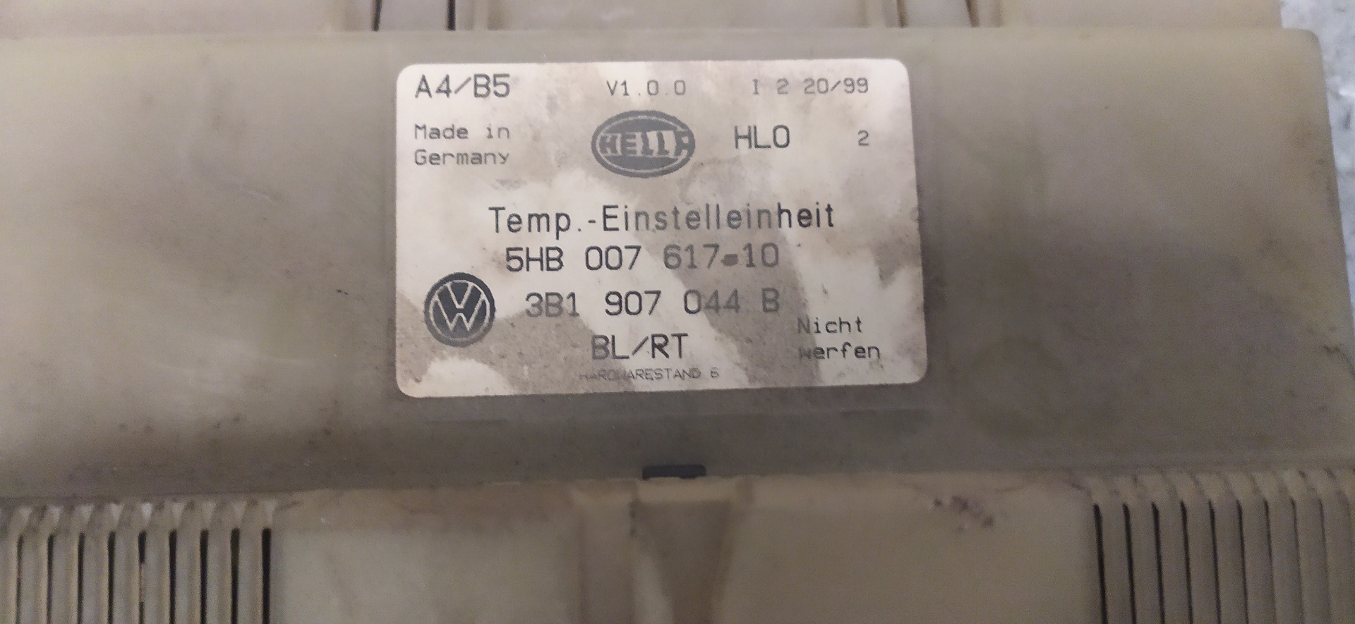 VOLKSWAGEN Passat B5 (1996-2005) Climate  Control Unit 3B1907044B,5HB00761710 20089928