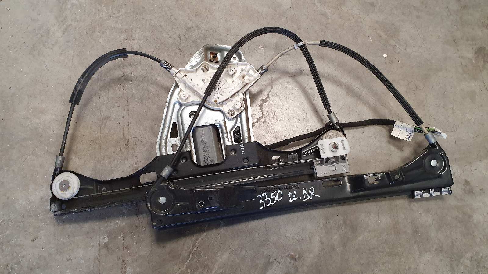 MERCEDES-BENZ C-Class W203/S203/CL203 (2000-2008) Front Right Door Window Regulator A2037202646,A2118201742,7746002817 19972796