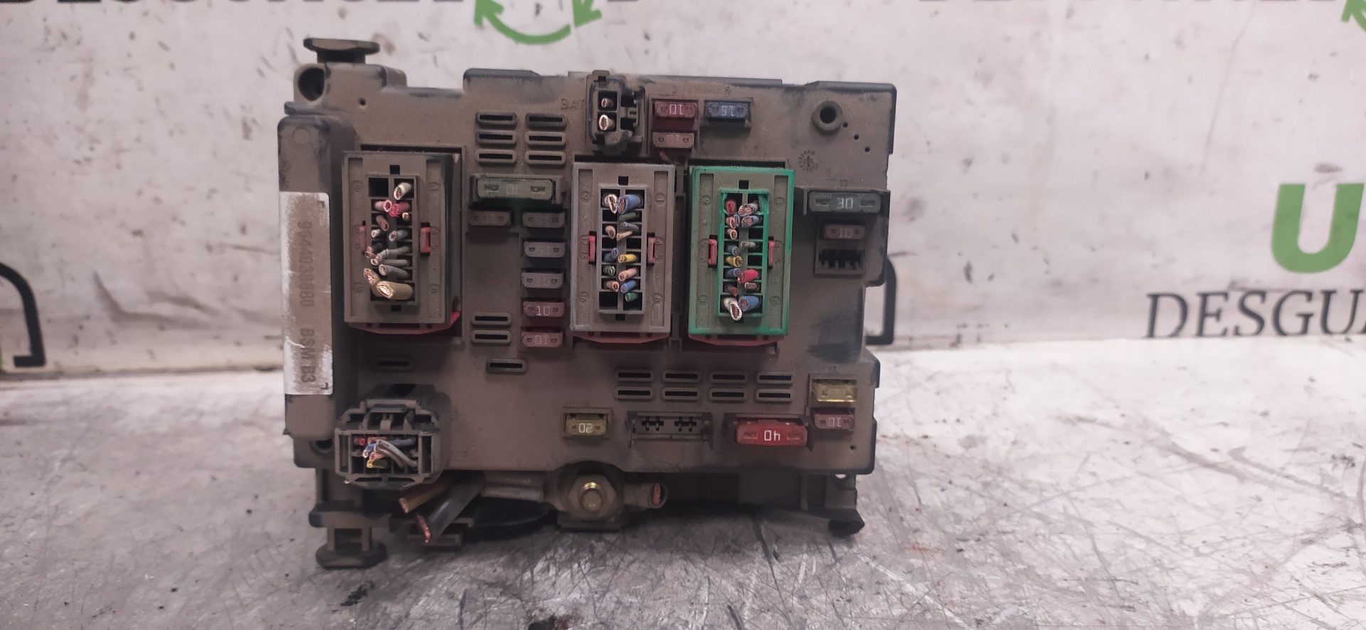 PEUGEOT 307 1 generation (2001-2008) Fuse Box 9644038680 20060701