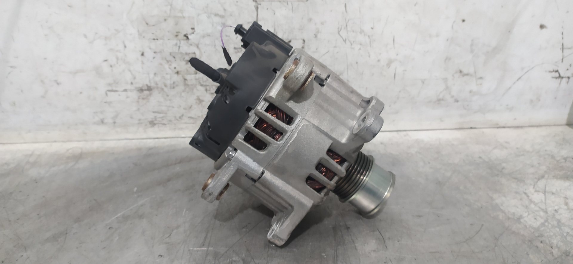 SEAT Alhambra 2 generation (2010-2021) Alternator 05E903026Q 23837963