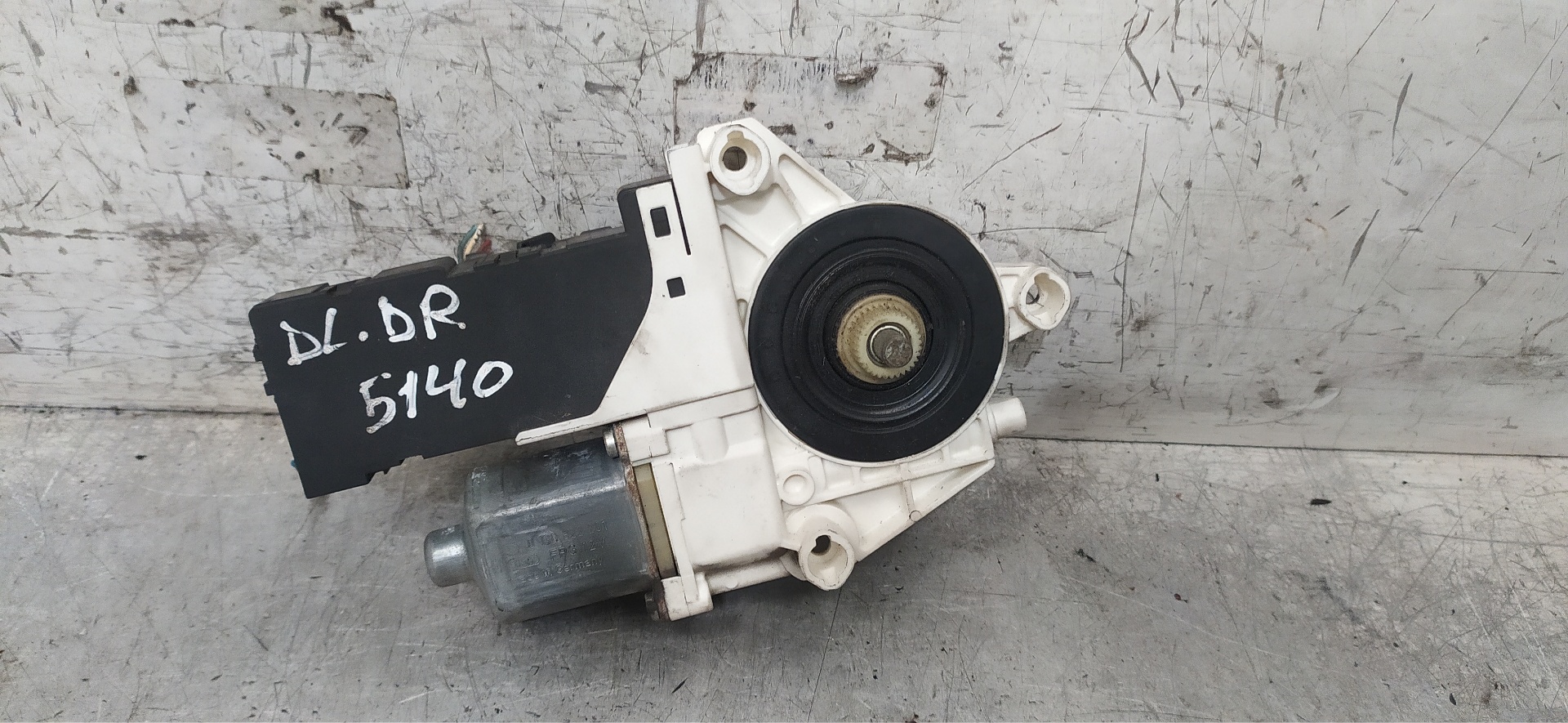 PEUGEOT 407 1 generation (2004-2010) Front Right Door Window Control Motor 9663036580 23838263