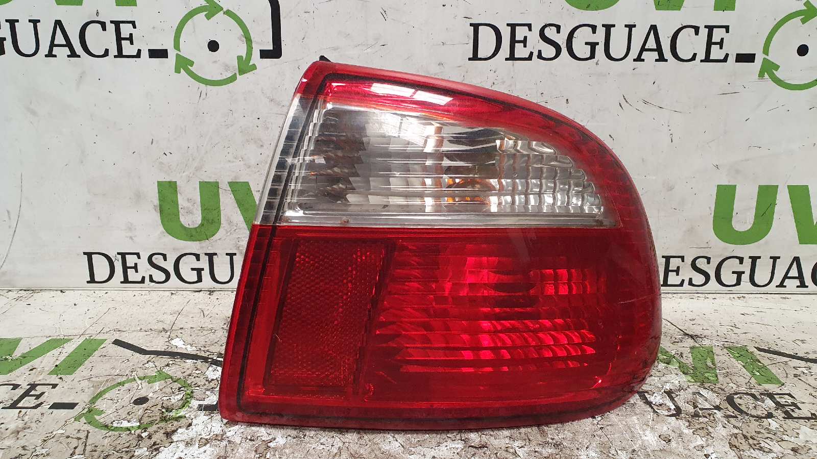 SEAT Toledo 2 generation (1999-2006) Feu arrière droit 1M5945096B,1M5945112 19991516